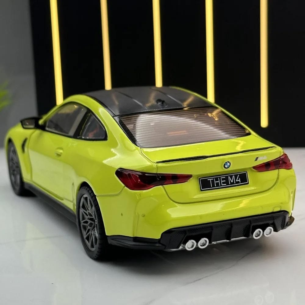 BMW M4 G82 em Escala 1:24 BMW M4 G82 em Escala 1:24 Guzer Racing 