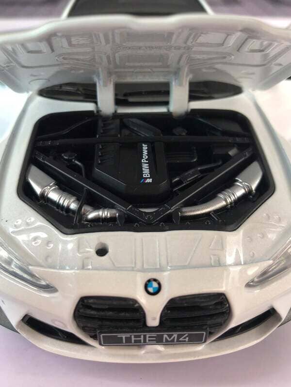 BMW M4 G82 em Escala 1:24 BMW M4 G82 em Escala 1:24 Guzer Racing 