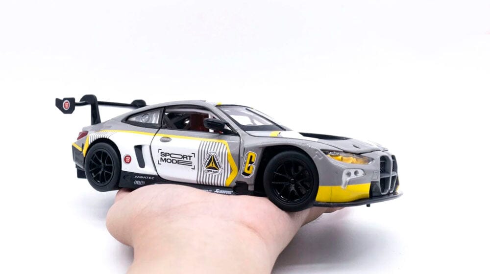 BMW M4 GT3 em Escala 1:24 BMW M4 GT3 em Escala 1:24 Guzer Racing 