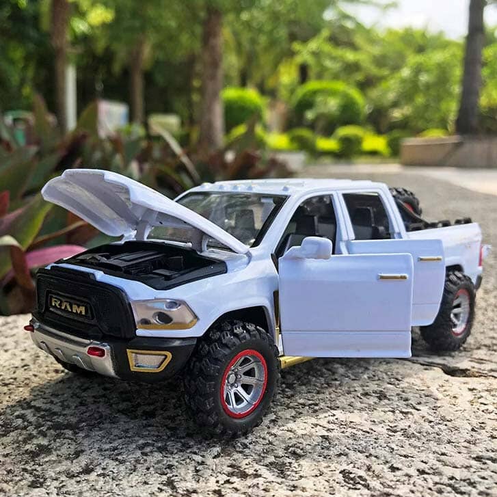 Dodge RAM em Escala 1:32 Dodge RAM em Escala 1:32 Guzer Racing 