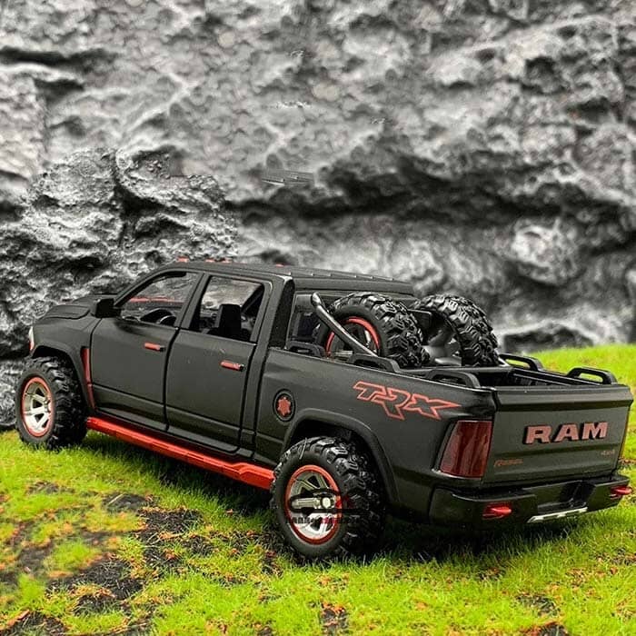 Dodge RAM em Escala 1:32 Dodge RAM em Escala 1:32 Guzer Racing 