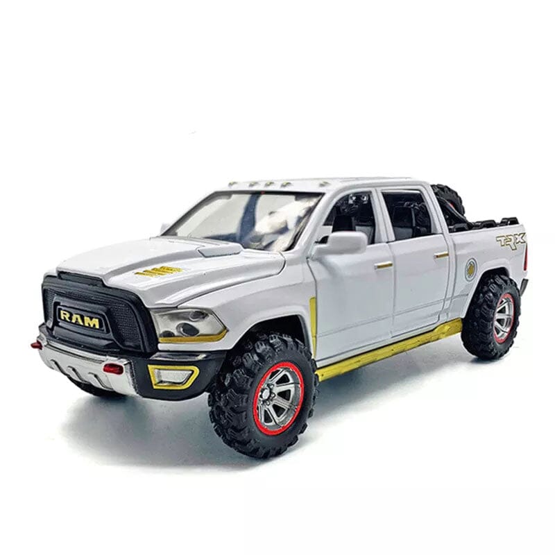 Dodge RAM em Escala 1:32 Dodge RAM em Escala 1:32 Guzer Racing Branca 