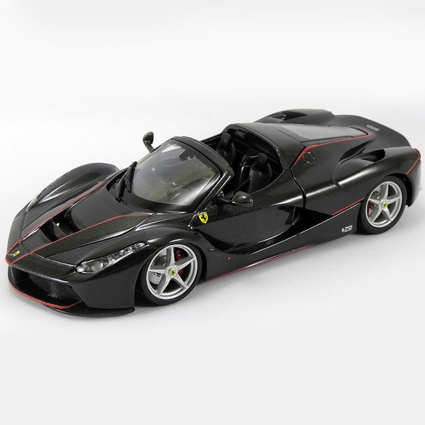 Ferrari LaFerrari Aperta (Escala 1:24) Ferrari LaFerrari Aperta (Escala 1:24) Guzer Racing 