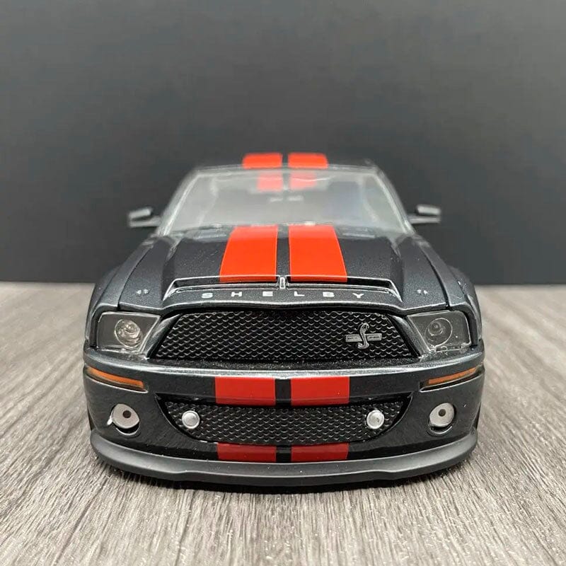 Ford Mustang Shelby GT500KR Custom Ford Mustang Shelby GT500KR Custom em Escala 1:24 Guzer Racing 