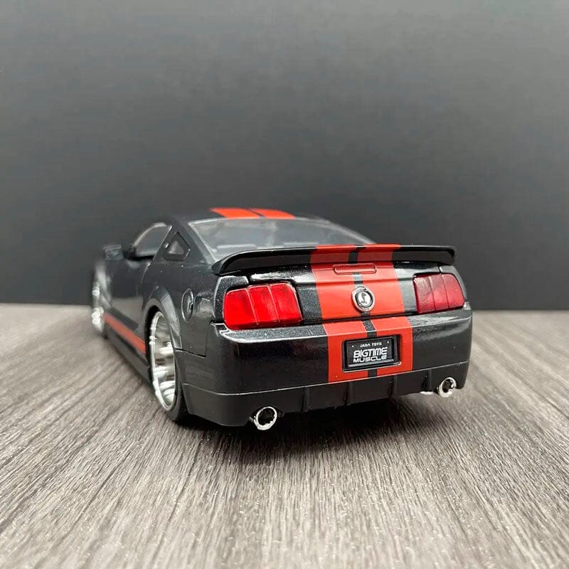 Ford Mustang Shelby GT500KR Custom Ford Mustang Shelby GT500KR Custom em Escala 1:24 Guzer Racing 