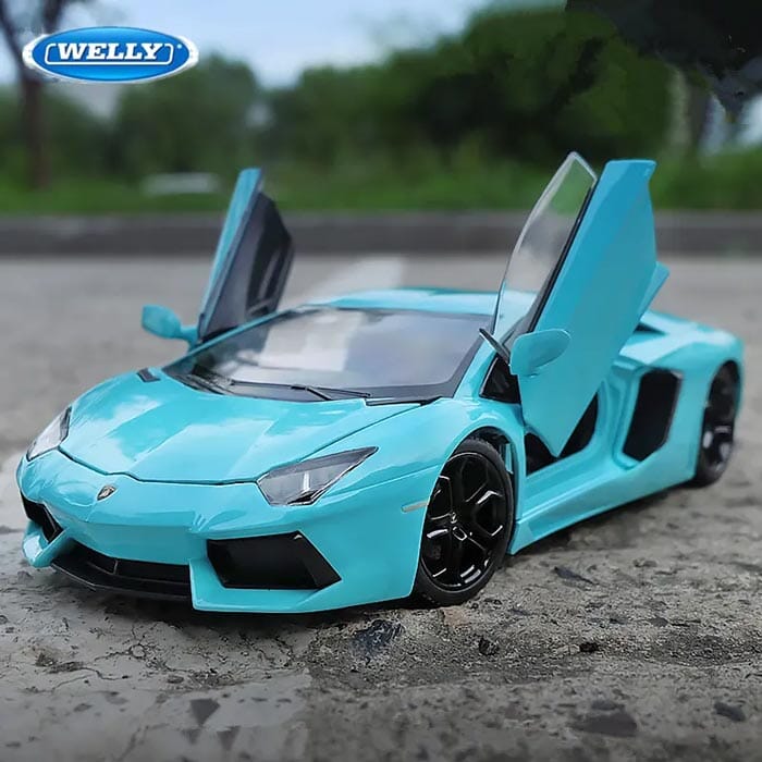 Lamborghini Aventador LP700-4 Lamborghini Aventador LP700-4 1:24 Guzer Racing 