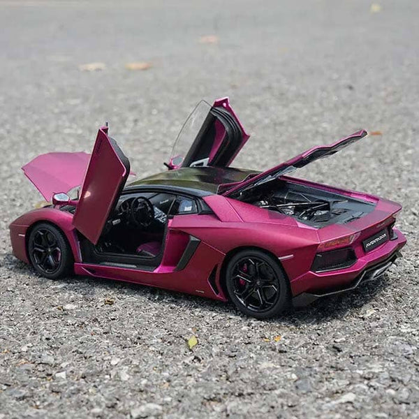 Lamborghini Aventador LP700-4 Lamborghini Aventador LP700-4 1:24 Guzer Racing Roxo 