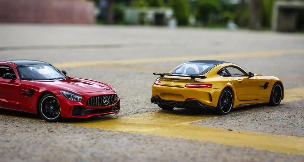 Mercedes AMG GT R Mercedes AMG GT R em Escala 1:24 Guzer Racing 