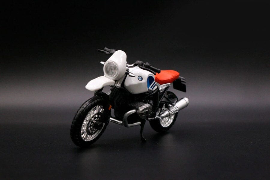 Moto BMW R nineT Urban G/S Moto BMW R nineT Urban G/S em Escala 1:24 Guzer Racing 