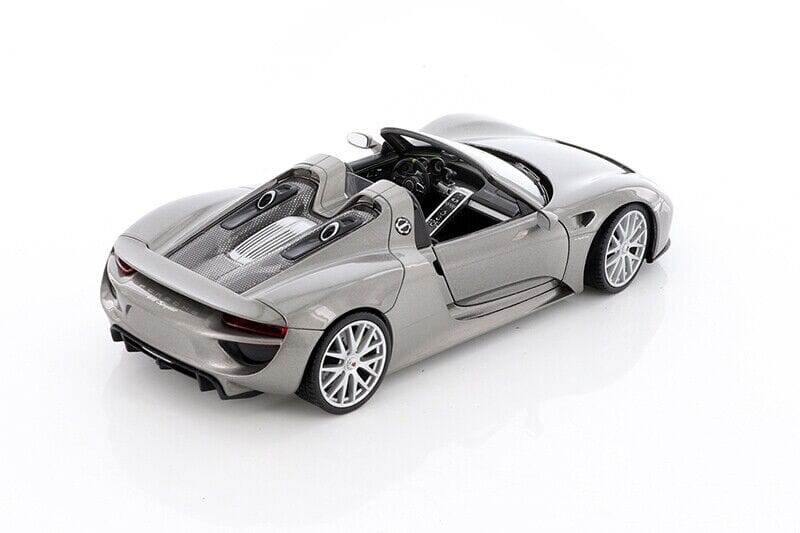 Porsche 918 Spyder (Escala 1:24) Porsche 918 Spyder (Escala 1:24) Guzer Racing 