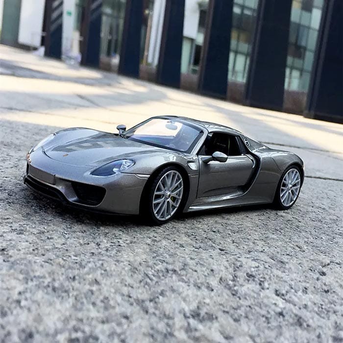 Porsche 918 Spyder (Escala 1:24) Porsche 918 Spyder (Escala 1:24) Guzer Racing 