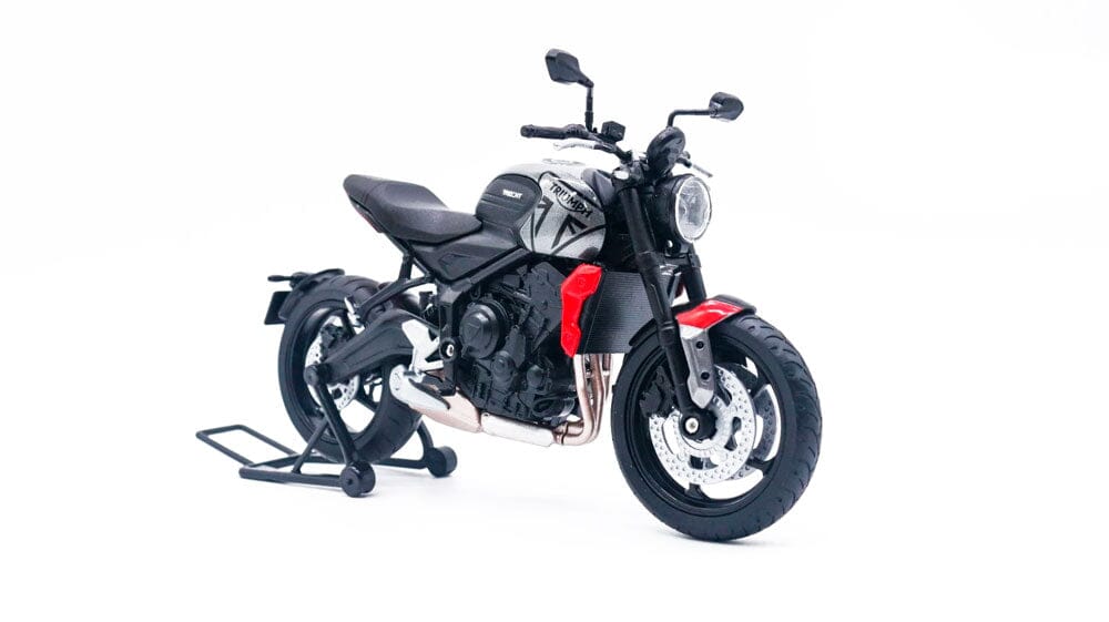 Triumph Trident 660 Triumph Trident 660 em Escala 1:12 Guzer Racing 