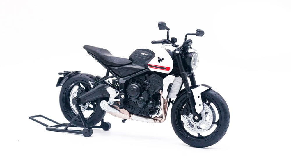 Triumph Trident 660 Triumph Trident 660 em Escala 1:12 Guzer Racing 